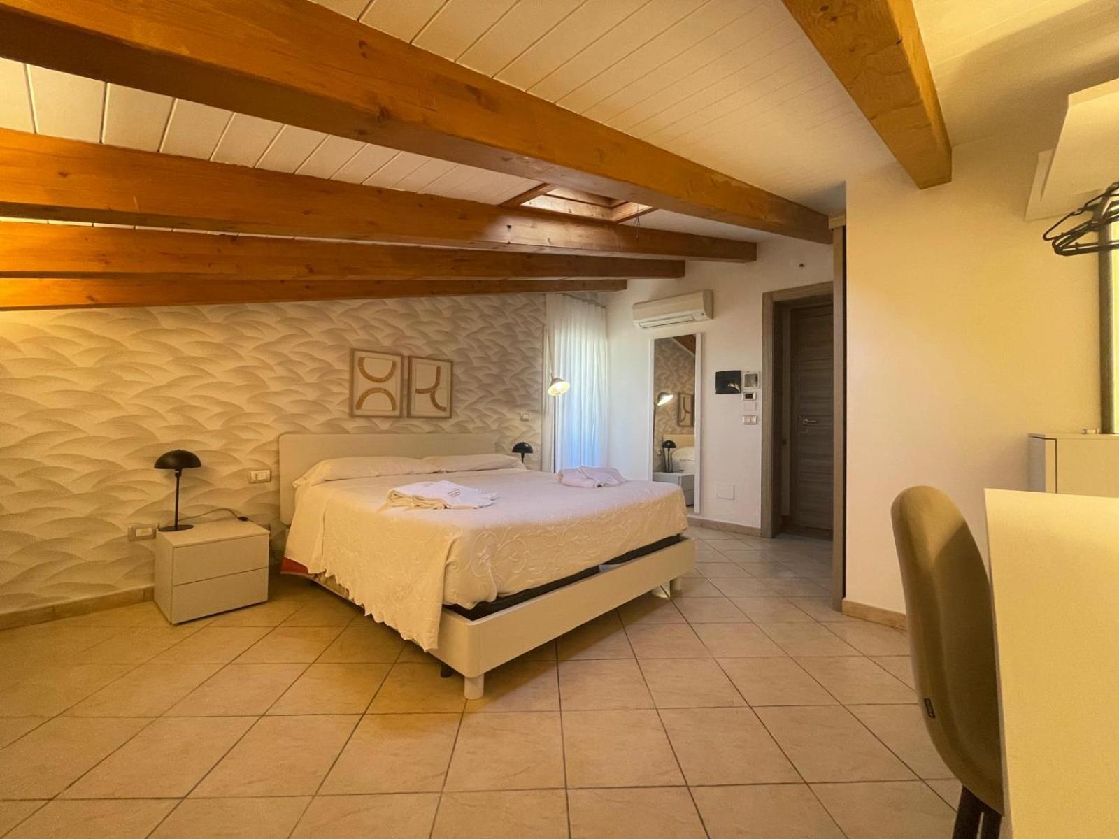 Albergo Perseo Portopalo Di Capo Passero Buitenkant foto
