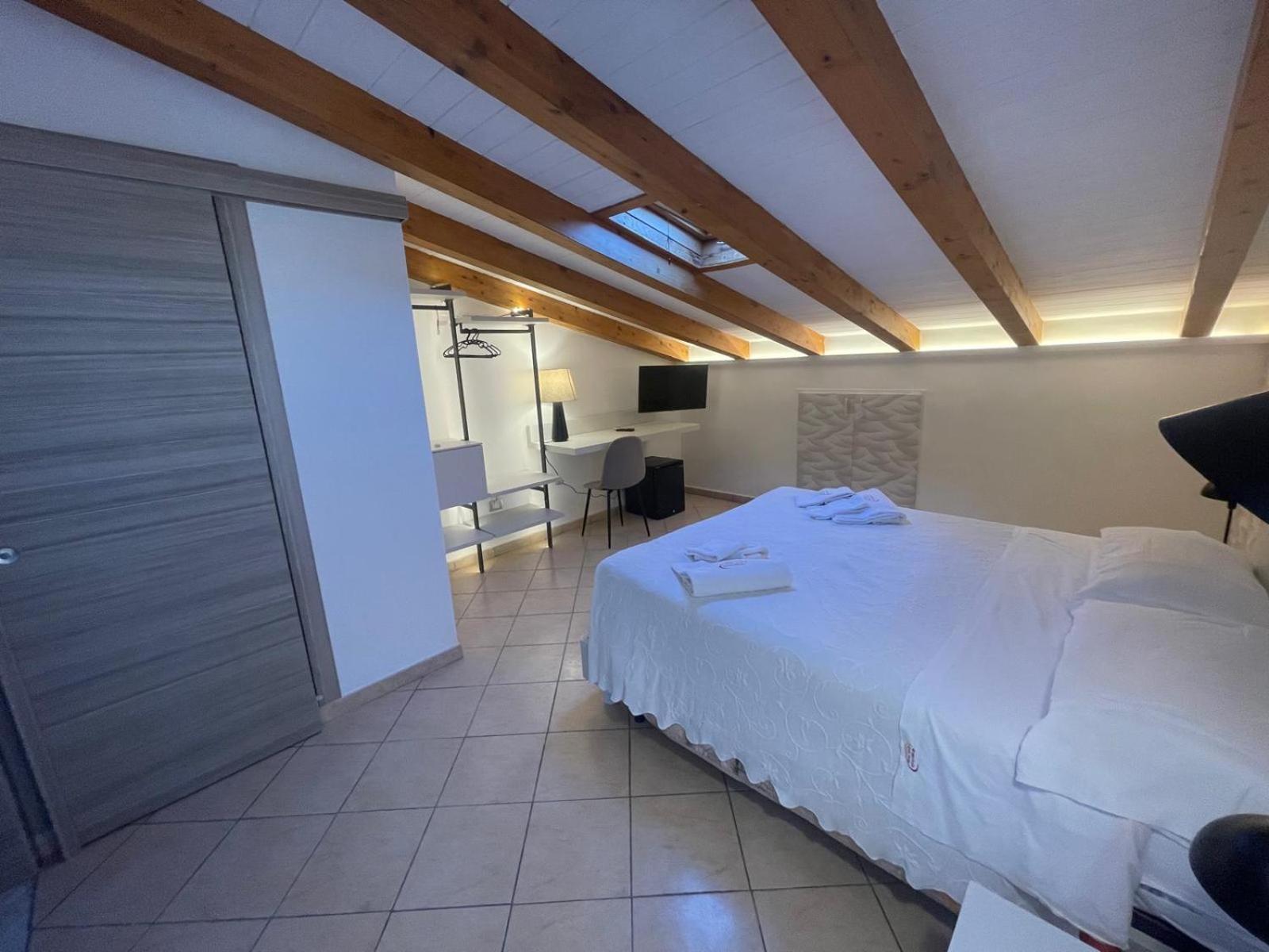Albergo Perseo Portopalo Di Capo Passero Buitenkant foto