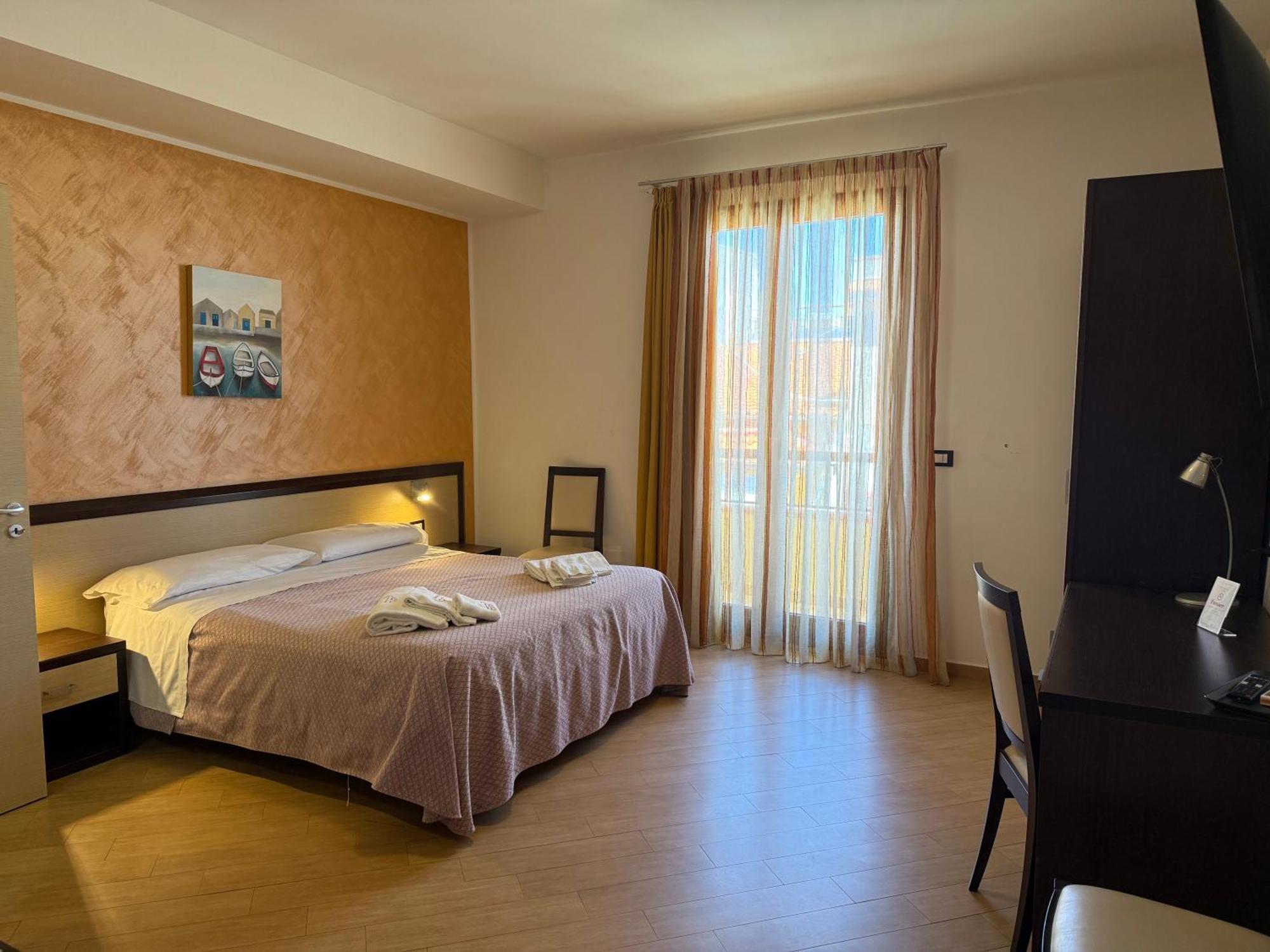 Albergo Perseo Portopalo Di Capo Passero Buitenkant foto