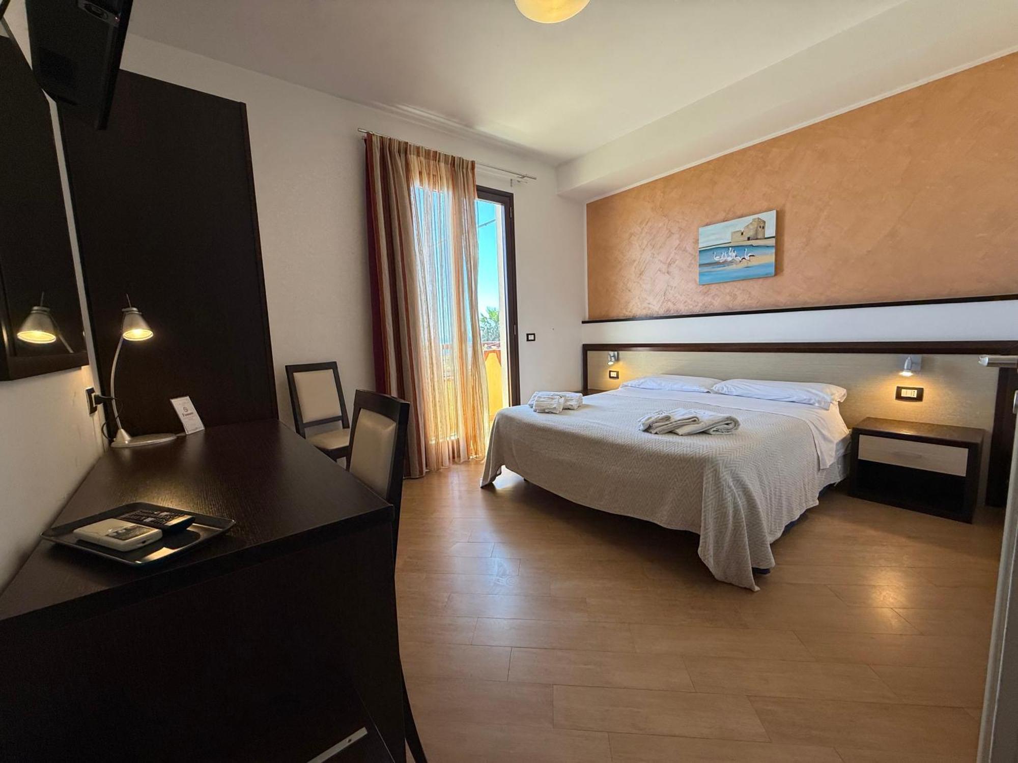 Albergo Perseo Portopalo Di Capo Passero Buitenkant foto
