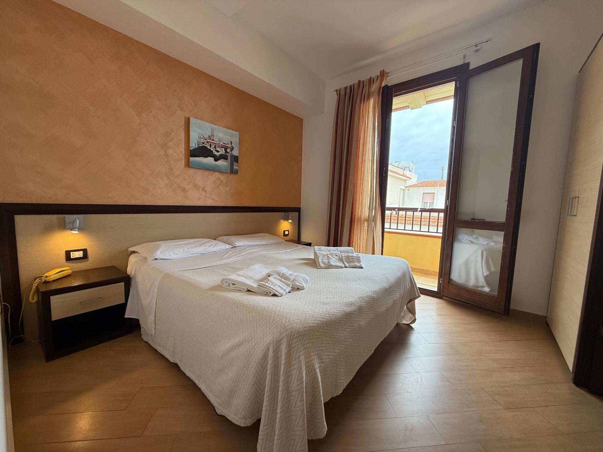 Albergo Perseo Portopalo Di Capo Passero Buitenkant foto