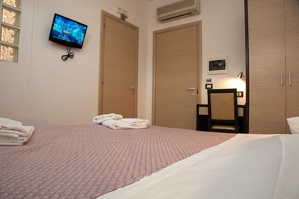 Albergo Perseo Portopalo Di Capo Passero Buitenkant foto